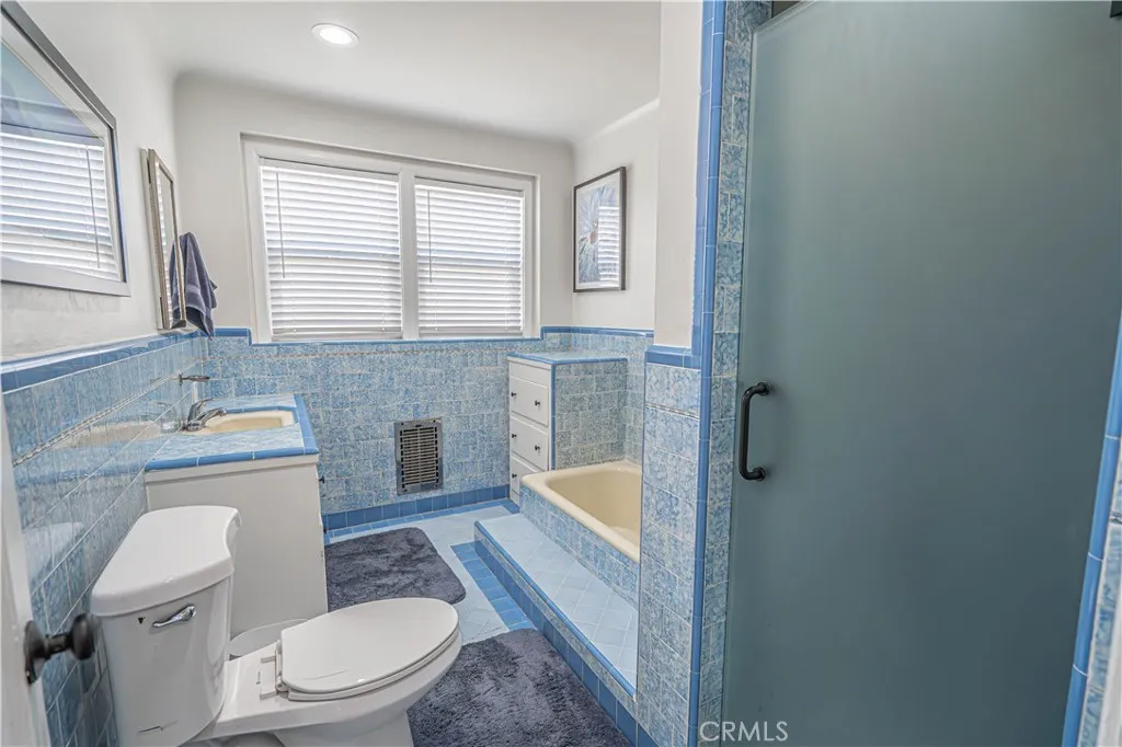 2429 Exposition Place, Los Angeles, California 90018 home-pic-18